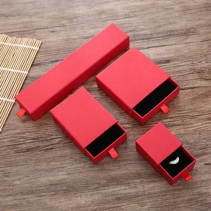 Beste Kwaliteit Elegant Pull-Out Lade Matte Rode Sieraden Doos Voor Ketting Oorbellen Ringen Custom Logo Sieraden Pakket