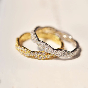 Anello a spirale da donna con design a linea semplice per uso quotidiano - Product Image 4