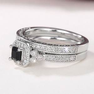 Set di Anelli Scintillanti a Due Pezzi per Coppie, Gioielli di Lusso per Matrimonio e Fidanzamento - Product Image 3