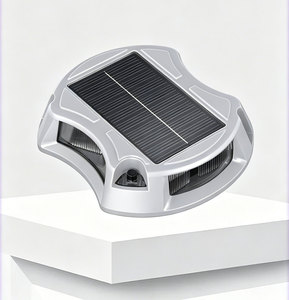 Borne lumineuse solaire 30H pour route, 10 modes de couleur RGB, 4 LED, en aluminium, étanche, avec changement de couleur dynamique, pour jardin - Product Image 5
