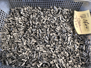 Nhà Máy Bán buôn tùy chỉnh chế biến <span class=keywords><strong>Graphite</strong></span> tùy chỉnh khuôn bán dẫn <span class=keywords><strong>Graphite</strong></span> rãnh <span class=keywords><strong>Graphite</strong></span> <span class=keywords><strong>Carbon</strong></span> bàn chải - Product Image 4