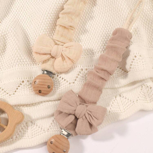 Nuevo y Adorable Clip para <span class=keywords><strong>Chupete</strong></span> de Bebé con Diseño de Lazo, 100% Algodón Orgánico Muslin, Cadena para <span class=keywords><strong>Chupete</strong></span>, Mordedor de Ganchillo - Product Image 4