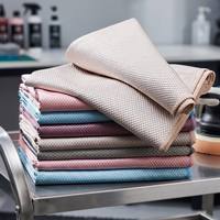 Chiffon en microfibre à effet écaille de poisson 250 GSM avec logo personnalisé, vente en gros OEM, serviette de nettoyage pour vitres en vrac