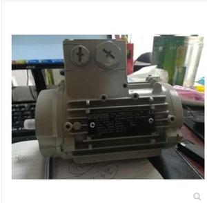 มอเตอร์สำหรับการระบายอากาศแบบบังคับ 0.45 กิโลวัตต์ 2P B14 IP65 1PP9063-2LA12-Z - Product Image 2