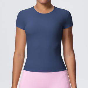 T-shirt de yoga pour femme, sensation peau nue, manches courtes, haut de compression respirant, coupe ajustée, pour la gym, l'athlétisme et la course à pied - Product Image 4
