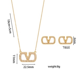 Set di Collana e <span class=keywords><strong>Orecchini</strong></span> di <span class=keywords><strong>Lusso</strong></span> a Forma di V per Donne, Nuova Collezione di Gioielli in Acciaio Inossidabile con Diamanti, Marche Famose - Product Image 6