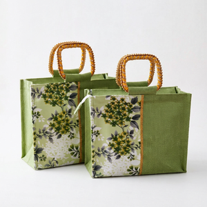 Sac fourre-tout en papier écologique personnalisé, imprimé sur mesure, pour les magasins de vêtements, les épiceries et l'emballage de détail - Product Image 1