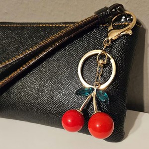 Mới Nhất Thiết Kế Móc Chìa Khóa Quyến Rũ Dễ Thương Màu Hồng Anh Đào Túi Quyến Rũ C Túi Hoa Phụ Kiện Sang Trọng Bán Buôn - Product Image 6