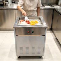 Staande commerciële machine voor gefrituurde ijsrollen, duurzaam frame voor productie in grote dessertzaken