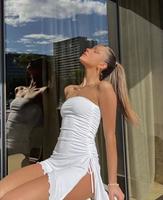 Neueste Damenmode Träger loser Minirock Micro Kurzes Kleid Weiße Club kleider Empire Taille Rüschen Dekoration Sexy Style