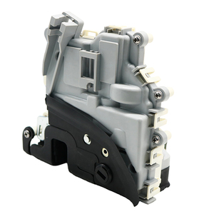 Actuador de bloqueo de pestillo de puerta trasera derecha 8K0839016C 8K0839016F 8KD839016 para Audi A1 8X1 2011-2015 1,4 T <span class=keywords><strong>A4</strong></span> B8 8KH2012-2016 <span class=keywords><strong>40</strong></span> T - Product Image 3