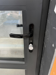 Minglei <span class=keywords><strong>Porte</strong></span> en aluminium à rupture thermique de style français Couleur noire personnalisée et portes <span class=keywords><strong>d</strong></span>'<span class=keywords><strong>entrée</strong></span> extérieures à <span class=keywords><strong>triple</strong></span> <span class=keywords><strong>vitrage</strong></span> - Product Image 5