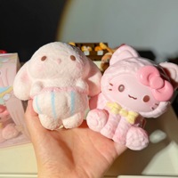 Jouet anti-stress Squishy Lapin à langer mignon fraise, en PU à rebond lent et texture crème, boîte mystère très populaire