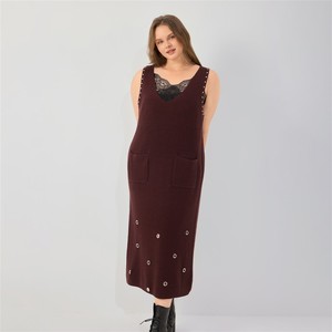 Abito Midi Casual da Donna Autunnale Taglie Forti, in Maglia a Costine Bordeaux, Senza Maniche, Traspirante, con Tasche, Vestibilità Morbida - Product Image 1