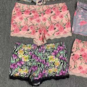 Venta al por mayor Pedido extranjero pedido de cola envío en stock Damas encaje transpirable patrón floral Bragas <span class=keywords><strong>Boxer</strong></span> corto para mujer Ropa interior - Product Image 2