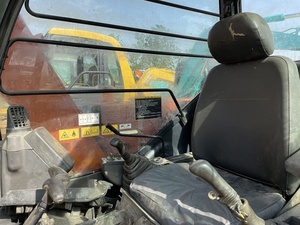 حفارات زاحفة مستعملة هيتاشي ZX60 بوزن 6 طن، أصلية يابانية، هيدروليكية، بحالة ممتازة، بسعر منخفض للبيع - Product Image 2