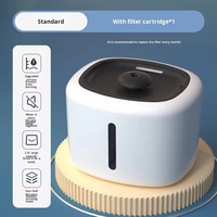 Bebedero para Gatos de 2.5L, Dispensador de Agua Automático, Diseño Desmontable, Fácil de Limpiar, Funcionamiento Silencioso, Moderno, de Plástico