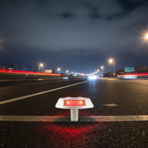 Reflector Solar LED de Alta Visibilidad para Carreteras con Anclaje, Reflector Blanco, Resistente al Agua IP68, Materiales HDPE y PC - Product Image 5