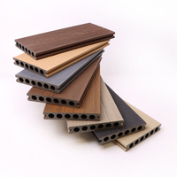 Carreaux de terrasse en bois composite WPC imperméables à l'humidité pour une utilisation en extérieur