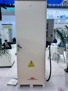 Sistema de Almacenamiento de Energía Solar LiFePO4 de 50kW con Inversor Conectado a la Red (On/Off-Grid/Híbrido) Refrigerado por Aire - Product Image 2