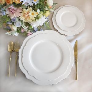 Juego de Vajilla de Porcelana Blanca Nórdica de Lujo con Diseño Floral Personalizado, Platos de Porcelana para Bodas - Product Image 4
