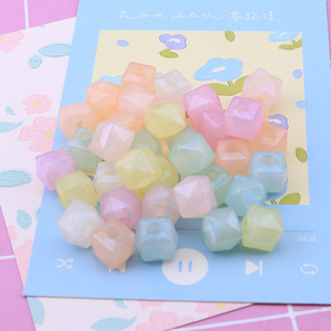 Nuevas cuentas sueltas acrílicas con purpurina rombal de agujero pasante para collar de pulsera de pegamento de crema DIY Cadena de teléfono móvil - Product Image 2