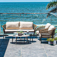 Offre Spéciale : Ensemble de Salon de Jardin Moderne et Durable en Rotin Synthétique pour Extérieur, Chaises Profondes et Table Basse pour Balcon et Hall