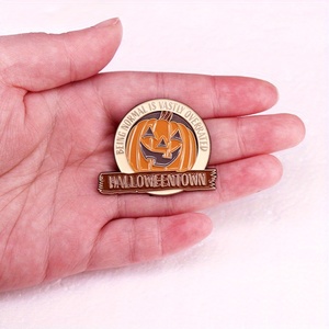 Halloweentown essendo normale è ampiamente sopravvalutato divertente testa di zucca spilla regalo perfetto amici accessori in lega Badge - Product Image 6