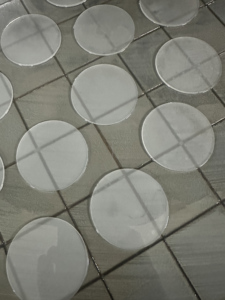 2인치 두께 사파이어 비구면 렌즈(시계용) 고경도, 긁힘 방지, 마모 방지, 반사 방지 코팅 OEM - Product Image 2