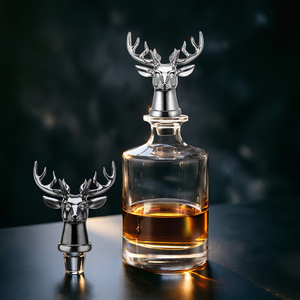 Ensemble de carafe à whisky en cristal de luxe de 900 ml avec <span class=keywords><strong>bouchon</strong></span> en forme de tête de renne, carafe à liqueur, carafe à bourbon dans un coffret cadeau haut de gamme - Product Image 3