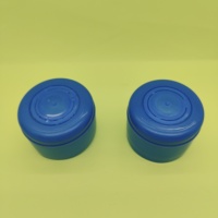 Tapa de botella de plástico PE a prueba de derrames con cuello de 55mm ecológico para cubos de agua mineral de 5 galones Embalaje fácil de usar
