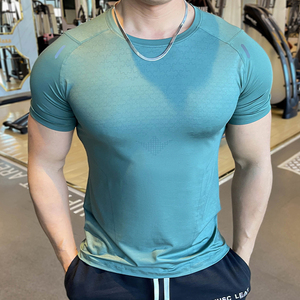 Camiseta Deportiva Atlética <span class=keywords><strong>de</strong></span> Compresión <span class=keywords><strong>para</strong></span> <span class=keywords><strong>Hombre</strong></span> <span class=keywords><strong>de</strong></span> Poliéster <span class=keywords><strong>de</strong></span> Secado Rápido Transpirable <span class=keywords><strong>para</strong></span> Correr y Entrenar en el Gimnasio Personalizable sin Diseño - Product Image 3