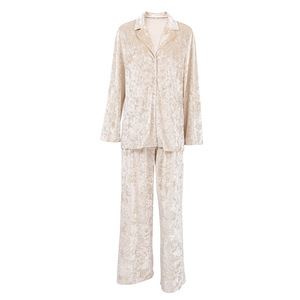 Pijama <span class=keywords><strong>de</strong></span> manga larga <span class=keywords><strong>de</strong></span> terciopelo con diamantes dorados para mujer, cálido, cómodo, ropa <span class=keywords><strong>de</strong></span> casa <span class=keywords><strong>de</strong></span> dos piezas, traje para Europa - Product Image 5