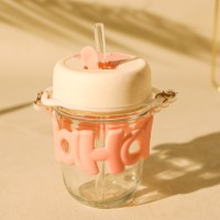 Tasse en verre de thé de lait de café de logo personnalisé mignon avec les pailles roses pour boire le jus ou boire le thé