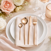 Ensemble de cuillères de service contemporaines en acier inoxydable, finition miroir ultra-lisse, durables, compatibles lave-vaisselle, pour hôtels, restaurants et traiteurs
