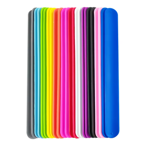 צמידים הסיטונאי סטירה מצלצל צמיד סטירה מותאם אישית עם לוגו לילדים - Product Image 3