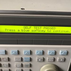 고성능 다중 제품 교정기 <span class=keywords><strong>Fluke</strong></span> 5520A 사전 소유 테스트 실험실의 전체 작업 조건에서 테스트 - Product Image 3