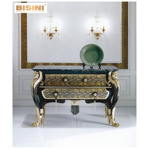 美国木制手工雕刻和黄铜2抽屉客厅控制台桌，配有人造蛇皮和大理石顶部 - Product Image 1