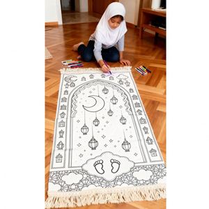 พรมละหมาดสำหรับเด็ก ลายมัสยิด ซักได้ พร้อมปากกา 8 สี ของขวัญเดือนรอมฎอน  วัสดุอ่อนนุ่ม กันลื่น - Product Image 1