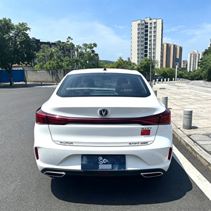 Autos Usados 2022 Changan Eado Plus 1.4T Premium Automático, Autos de Segunda Mano de Alta Eficiencia y Bajo Consumo para África y Asia Central - Product Image 4