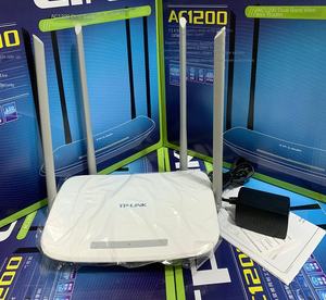 <span class=keywords><strong>TP</strong></span>-<span class=keywords><strong>Link</strong></span> WDR5620 <span class=keywords><strong>Routeur</strong></span> WiFi domestique double fréquence avec <span class=keywords><strong>fibre</strong></span> <span class=keywords><strong>optique</strong></span> 1200m pour FTTH Wholesale - Product Image 5