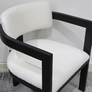 Chaise de salle à manger moderne Pax Accent au design moderne pour la maison et l'hôtel Chaise longue en tissu pour le salon, le restaurant et l'emballage du courrier