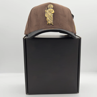 Casquette de baseball snapback à visière incurvée, personnalisée en gros, avec pendentif G5 Jésus en moissanite, étiquette métallique et broderie appliquée 3D, accessoires Gorra