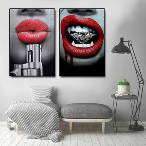 Stampe su Tela di Labbra Rosse Sanguinanti Sexy, Dipinti con Dollari, Proiettili e Denaro, Quadri Decorativi da Parete - Product Image 2