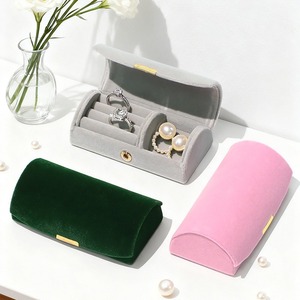 กล่องใส่เครื่องประดับกำมะหยี่สุดหรูขนาดเล็ก สำหรับแหวน ต่างหู จี้ สร้อยคอ บรรจุภัณฑ์ของขวัญ - Product Image 2