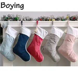 Stoking Beludru Monogram Kosong dengan Mini Pompom Warna-warni Bayi Grosir Stoking Natal