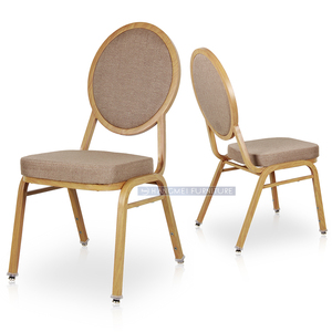 Silla de restaurante apilable con aspecto de madera Acabado de aluminio Brazos de espuma de alta densidad para fiestas - Product Image 4