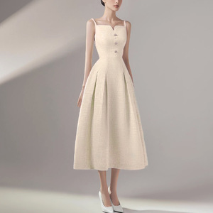 Moda de alta gama de lujo ligero nicho color albaricoque tirantes 2024 verano nuevo sexy elegante vestido de cierre de cintura con dobladillo grande - Product Image 3