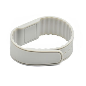 Slijtage Verstelbare 13.56Mhz Iso14443a Programmeerbare <span class=keywords><strong>Nfc</strong></span> Siliconen Armband Voor Waterpark - Product Image 4
