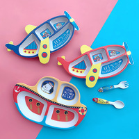 Ensemble d'ustensiles mignons et sûrs en fibre de bambou pour enfants, assiette compartimentée à motif dessin animé pour bébé, cuillère à aliments complémentaires motif avion pour usage domestique